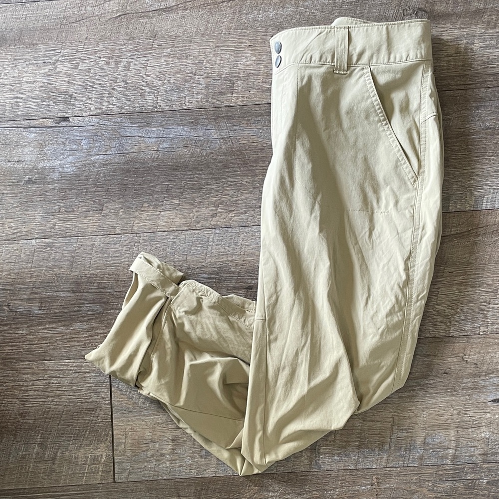 Columbia Khaki Straight Leg Pants